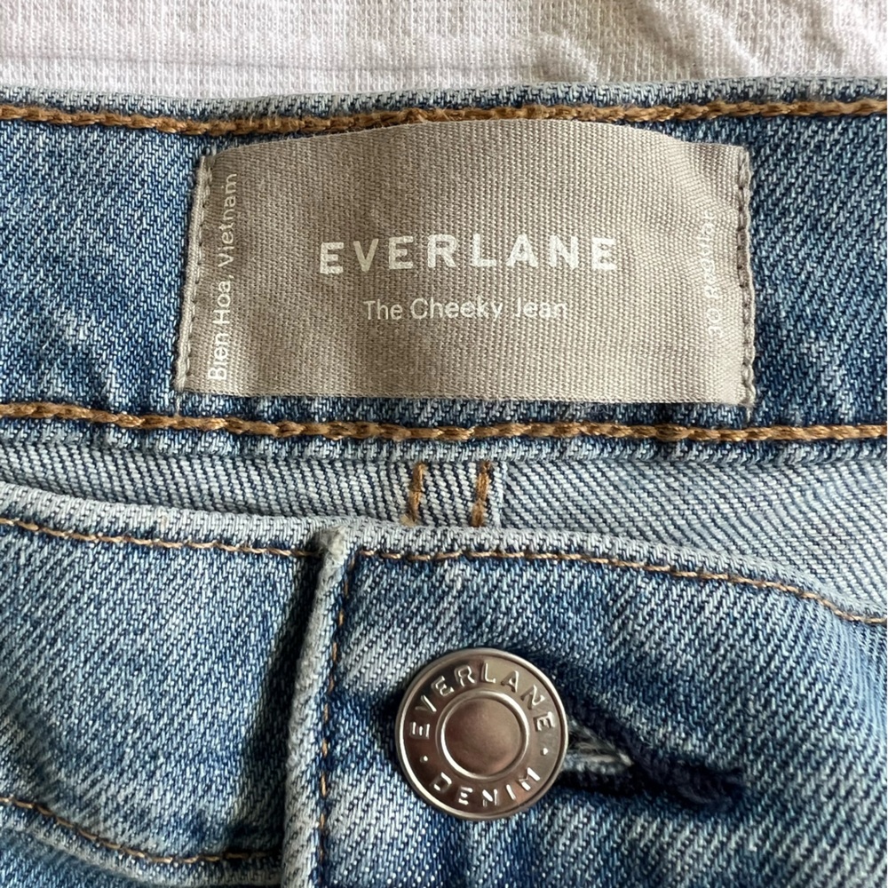NWT - Everlane - “The Cheeky Jean” regular length - 30 Classic Blue  Jeans - Picture 12 of 12